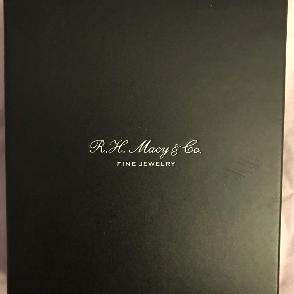 String Of Freshwater Pearls - image 2